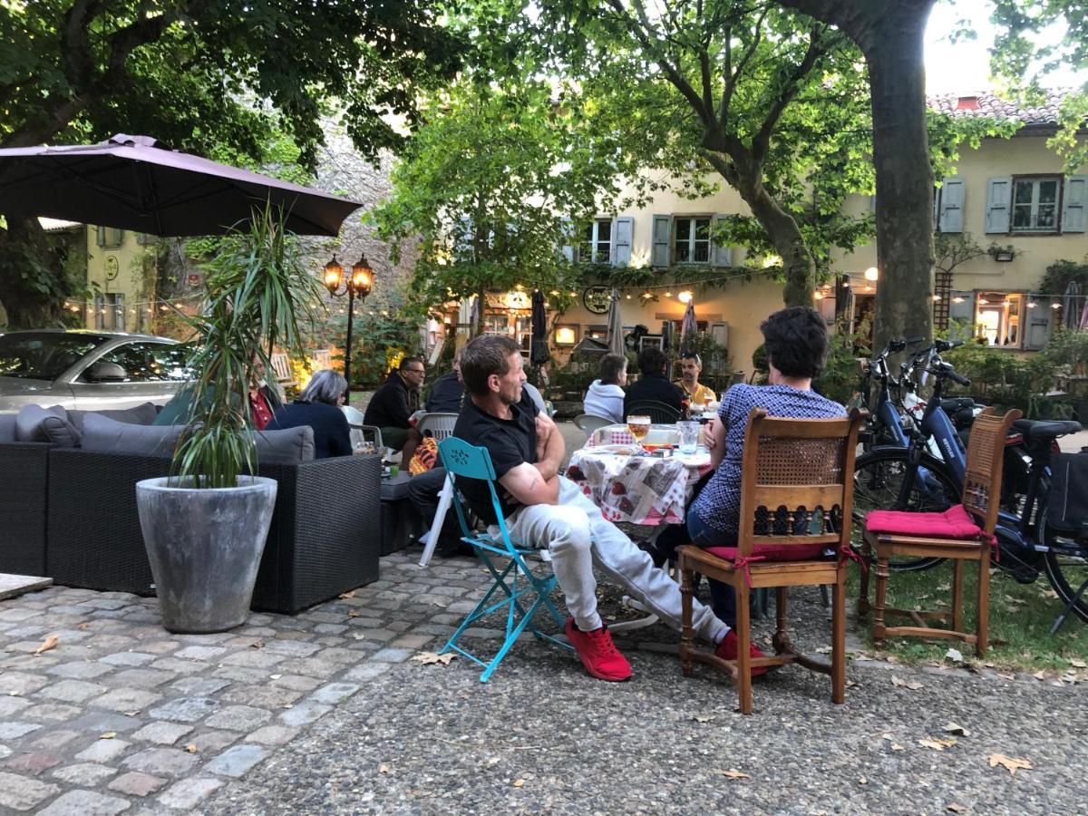 לינה וארוחת בוקר Blesle Chez Toon, Bar Deco מראה חיצוני תמונה